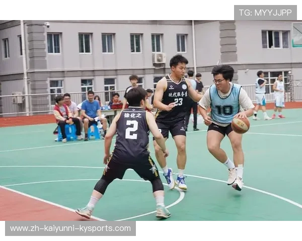 篮球比赛中高强度对抗下的体能保持与恢复技巧分享 篮球比赛中高强度对抗下的体能保持与恢复技巧分享